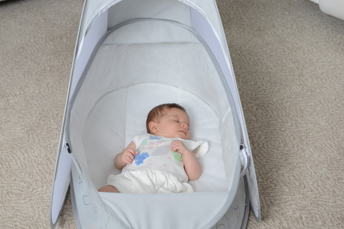 Pop-Up Travel Bassinette - Grey